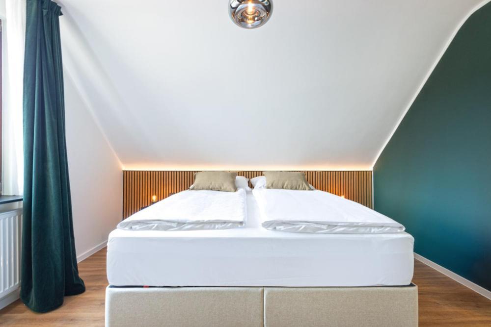 Hotel Zweite Heimat Nuerburg كيلبيرغ المظهر الخارجي الصورة