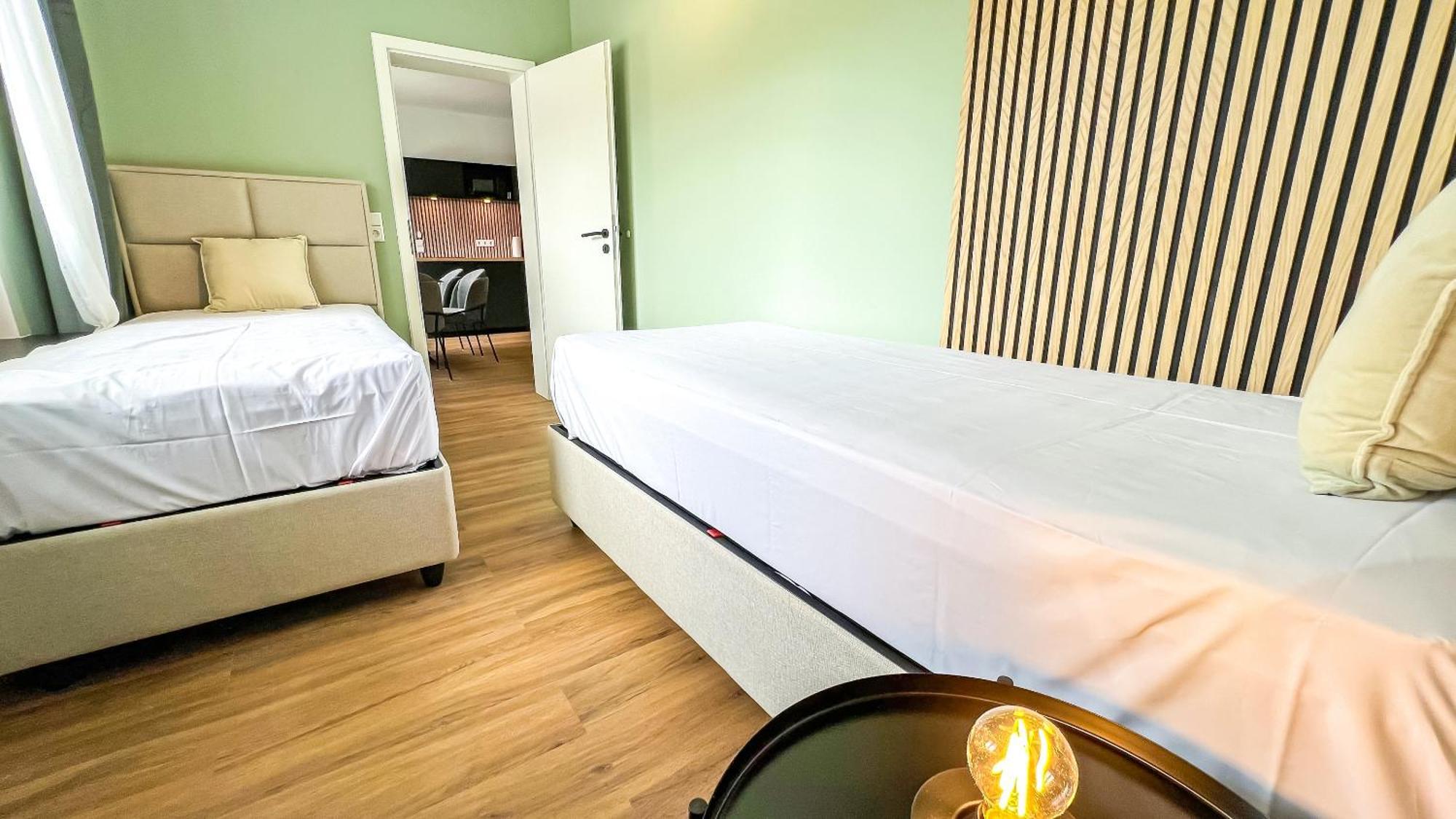 Hotel Zweite Heimat Nuerburg كيلبيرغ الغرفة الصورة